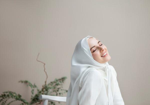 Tips Tetap Nyaman Mengenakan Hijab Sepanjang Hari saat Lebaran