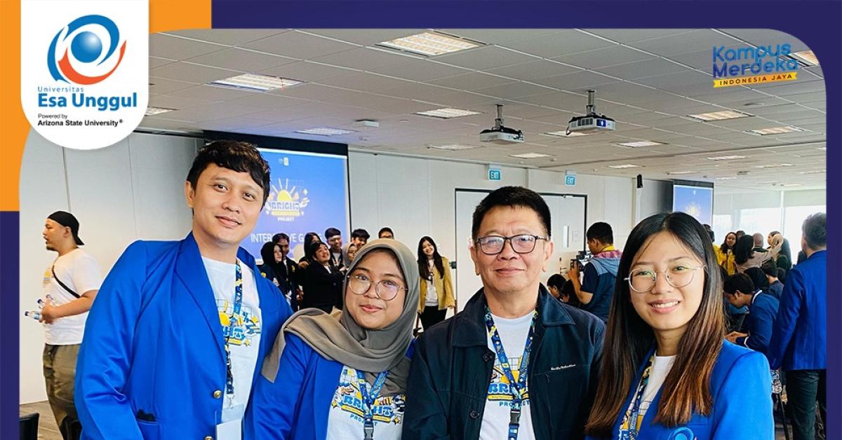 Tiga Mahasiswa Universitas Esa Unggul Memukau di Acara CPA Australia di Kantor PWC Indonesia