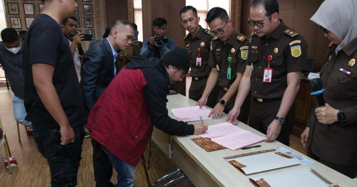 Pengembalian Barang Bukti dalam Perkara atas Nama Terdakwa Indra Kesuma Alias Indra Kenz 