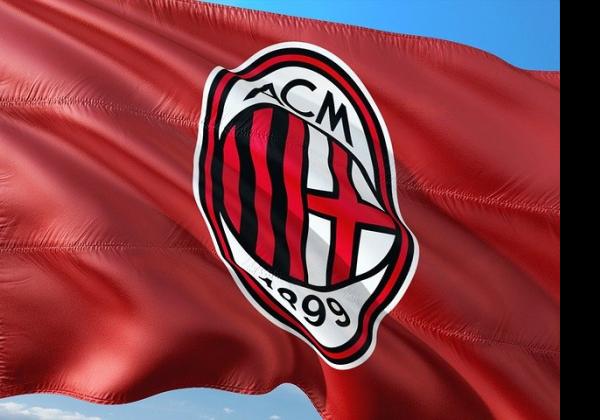 Tendangan Voli Ismael Bennacer Kukuhkan AC Milan di Puncak Klasemen Serie A Liga Italia