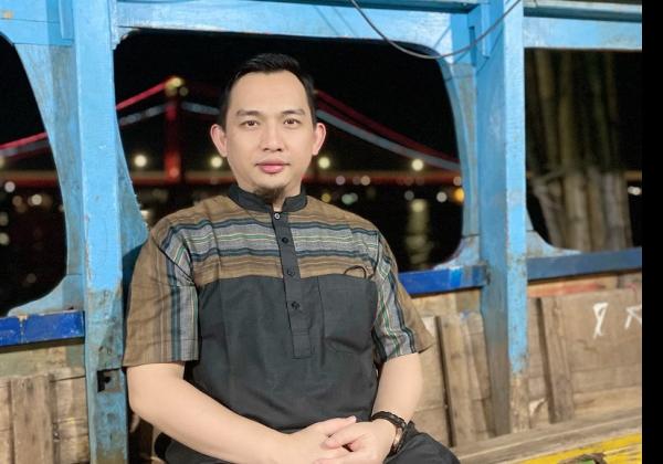 Anies Cabut Izin 12 Outlet Holywings Jakarta, Ustaz Hilmi Firadusi Panjatkan Doa Untuk Karyawan yang Terdampak
