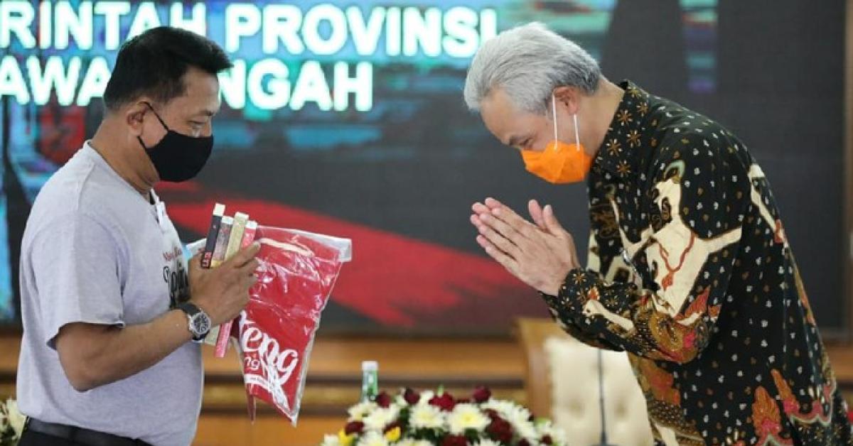 Jokowi Restui dan Dukung Ganjar Jadi Capres, Duet dengan Moeldoko 