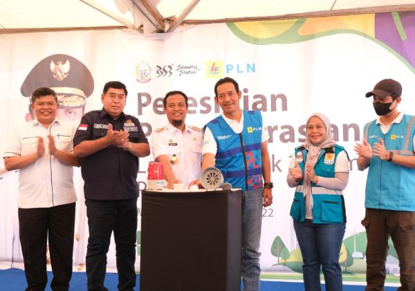 Negara Hadir, 1.460 Keluarga di Sulsel Mendapat Sambungan Listrik PLN 24 Jam