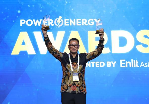 Darmawan Prasodjo Raih Male Executive of the Year Enlit Asia Power Energy Awards 2023