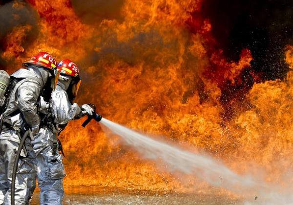 Wanita 32 Tahun di Sumut Tewas Terbakar, Polisi: Korban Sendirian di Rumah Karena Keluarganya Sedang Keluar