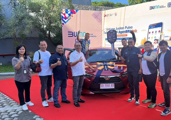 Apresiasi dan Berdayakan AgenBRILink, BRI Bagi Hadiah Mobil dan Emas