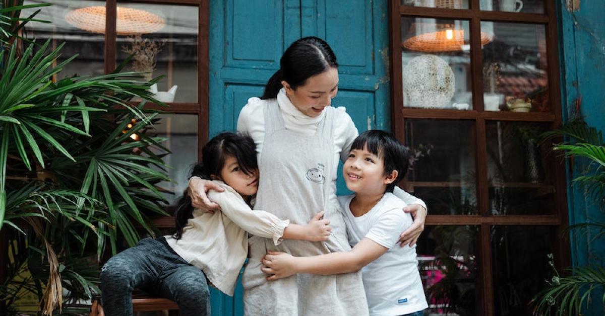 Dear Moms, Cintai Dirimu Sendiri dengan Menjaga Kesehatan Mental Demi Masa Depan Buah Hati