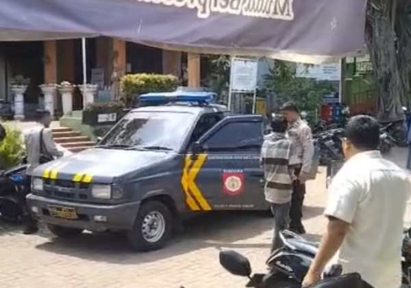 Viral Pemuda di Bekasi Ditangkap Saat Mencuri Kotak Amal, Polisi: Baru Ngambil Ketahuan Diteriaki Maling