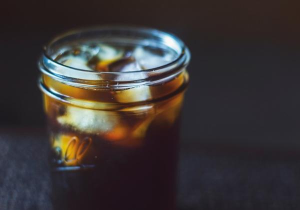 Agar Gak Kena Diabetes Melitus, dr. Debora: Minum Es Teh Lebih Baik tanpa Gula