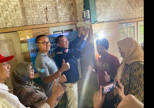 Pemerintah Kembali Realisasikan BPBL, Kali Ini Ribuan Warga Cianjur Disambung Listrik PLN Gratis