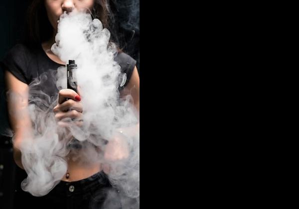 Mitos dan Fakta Vape: Benarkah Lebih Aman Dibanding Rokok?