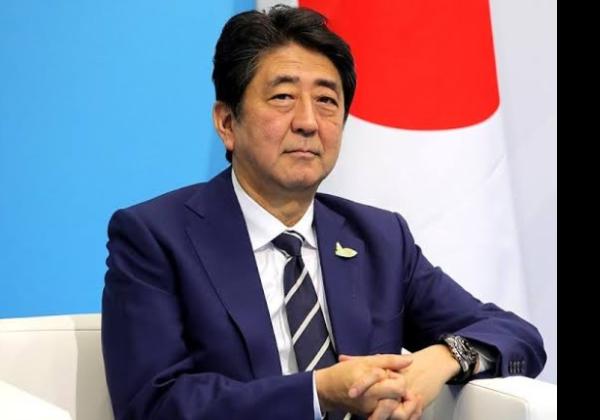 Ngeri! Video Detik-detik Eks Perdana Menteri Jepang Shinzo Abe Ditembak Pakai Shotgun Saat Berpidato