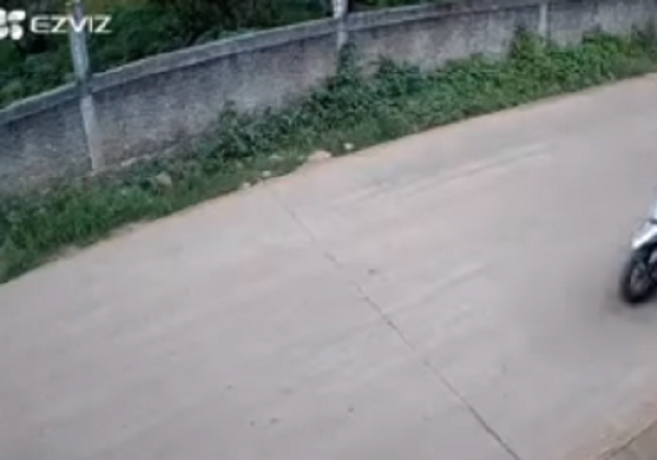 Apes! Lupa Cabut Kunci, Motor Milik Ibu Pengasuh 7 Anak Yatim Ini Raib Digondol Maling