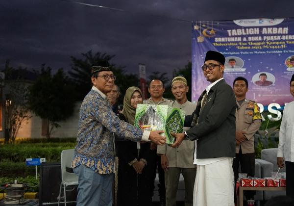 Universitas Esa Unggul Tangerang Gelar Tabligh Akbar Ramadhan