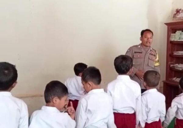 Sekelumit Kisah Bripka Mamat, Polisi yang Berikan Pendidikan dan Pengobatan Gratis di Cirebon