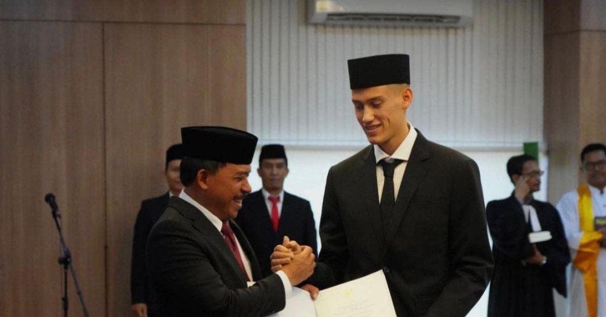 Jay Idzes Bek Italia yang Resmi Jadi WNI Akan Perkuat Skuad Garuda, Berikut Profilnya