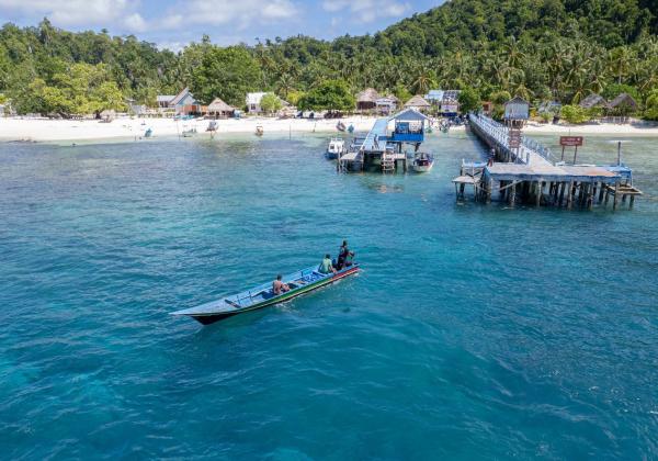 PLN Bantu Perahu Listrik, Nelayan Raja Ampat di Papua Ini Tak Lagi Pusing Biaya BBM