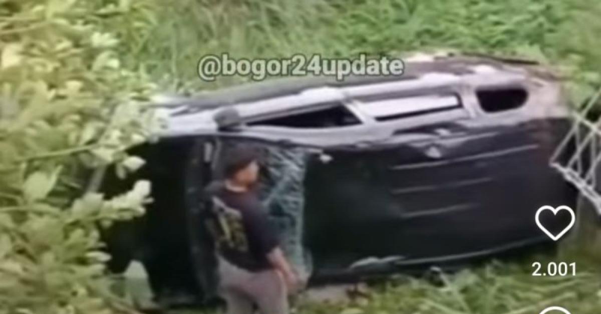 Toyota Avanza Berisi 10 Penumpang Masuk ke Jurang, Polisi Ungkap Penyebabnya