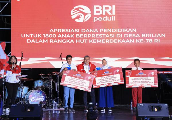 Peringati Hari Kemerdekaan RI, BRI Salurkan Beasiswa untuk 1800 Anak Berprestasi di Desa BRILiaN