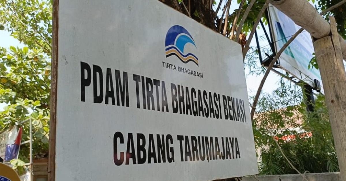 Air Bersih Tak Mengalir 3 Minggu, Puluhan Emak-emak Geruduk Kantor PDAM Tirta Bhagasasi Tarumajaya
