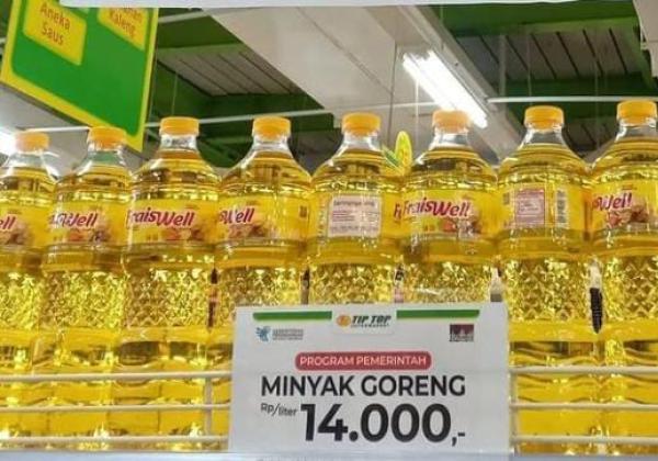 Holding Pangan ID Food Distribusikan 57,5 Ton Minyak Goreng ke Pedagang Pasar