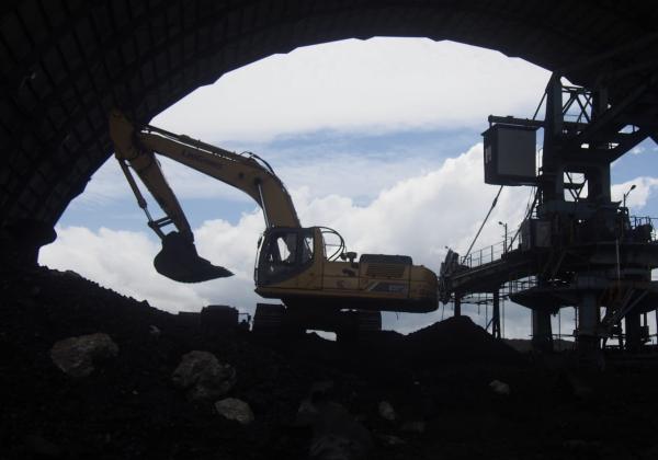 PLN Beli Batu Bara Terpusat Langsung Ke Penambang, Kontrak dengan Trader Putus