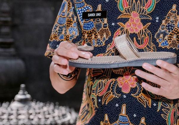 Mau Wisata ke Candi Borobudur, Sekarang Wajib Pakai Sandal Ini
