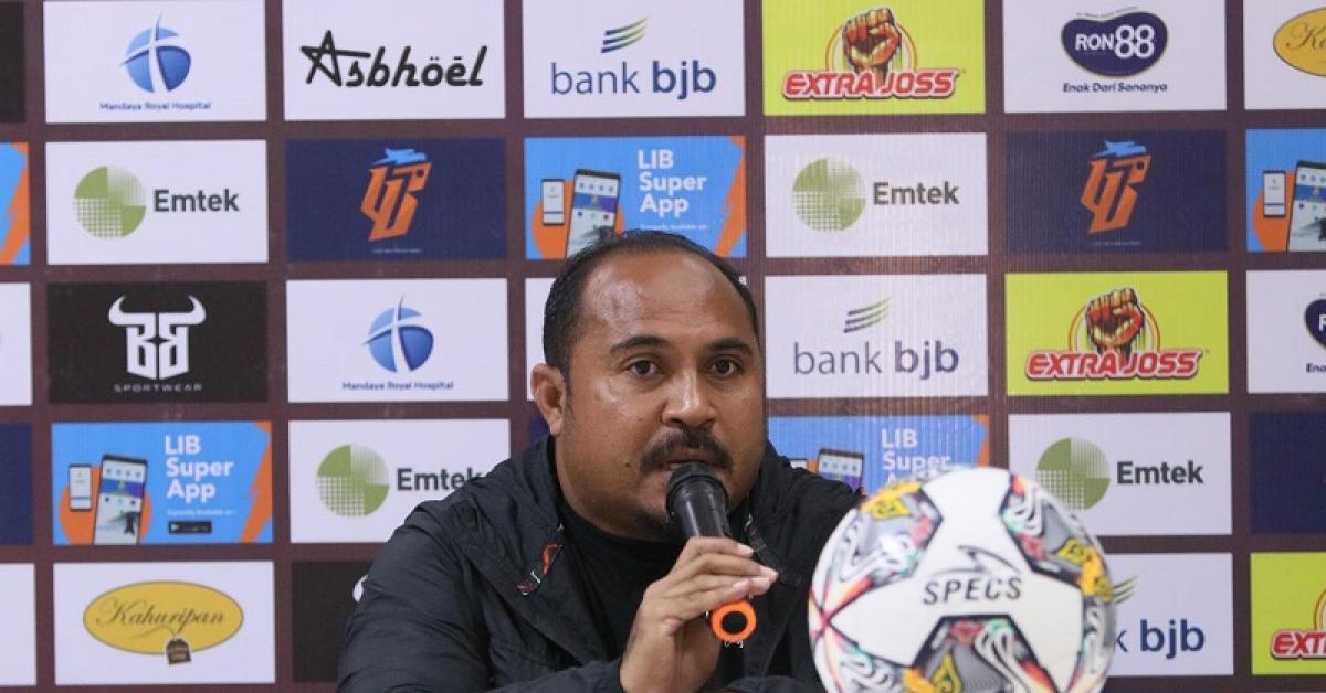 Imran Nahumarury Bantah Rumor Malut United Bakal Gaet Empat Pemain Persib