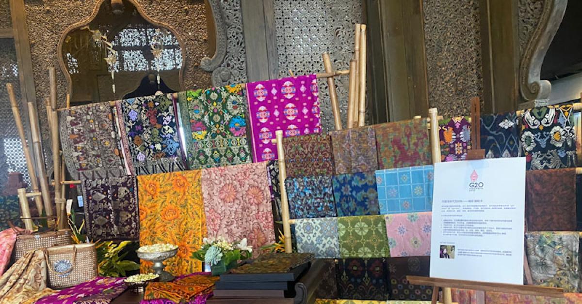 Usaha Busana Tenun Endek Binaan BNI, Dikenakan Ibu Negara hingga Dunia