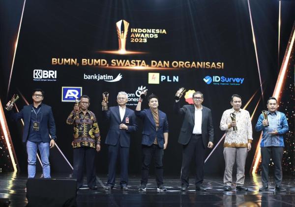 PLN Mobile Raih Penghargaan Outstanding For Integrated Initiative di Ajang Indonesia Award 2023