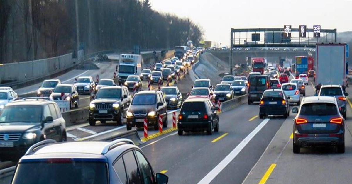 5 Tips Liburan Akhir Tahun Nyaman, Dijamin Anti Kejebak Macet