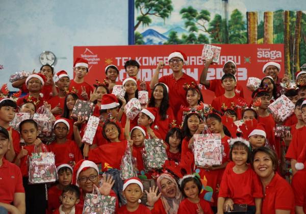 Sambut Natal dan Tahun Baru, Telkomsel Siaga Optimalkan 233 Ribu BTS, Puluhan Program Promo, dan Layanan Pelanggan Terdepan