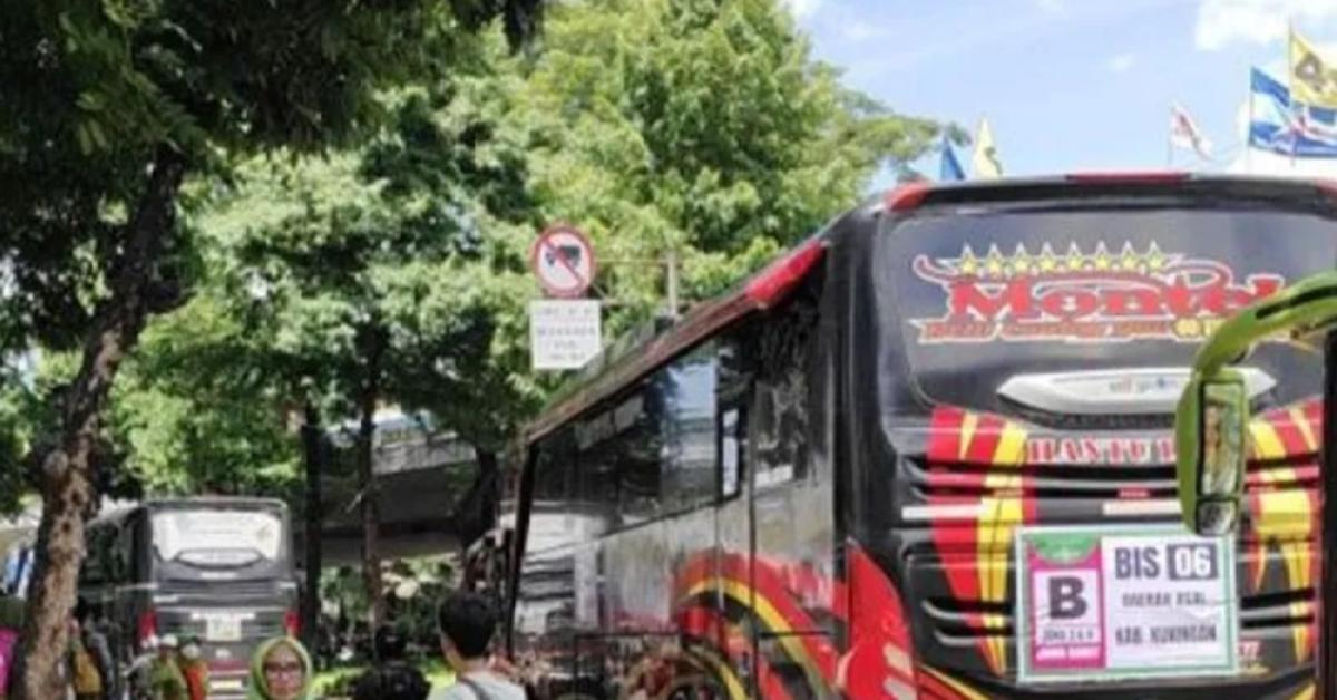 Peserta Harlah ke-78 Muslimat NU Membubarkan Diri