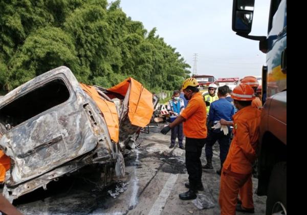 Ini Penyebab Kecelakaan Maut di Tol Jakarta-Cikampek Km 58, Mobil Gran Max di Jalur Contraflow Menepi di Bahu Jalan Lawan Arah