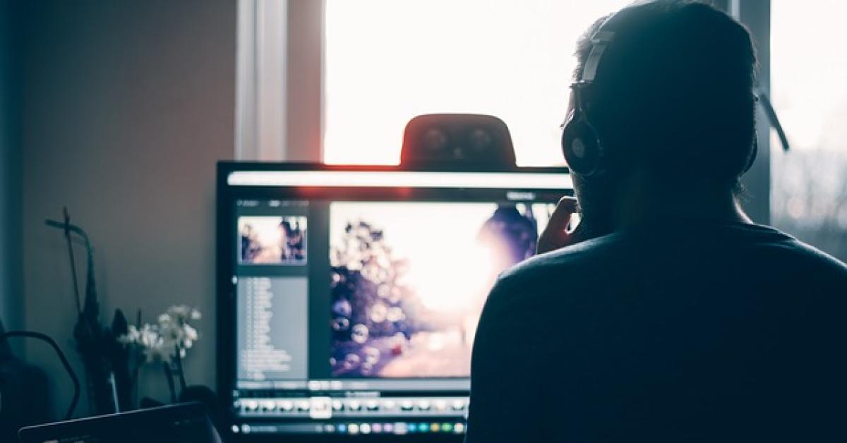 Cara Streaming di Monitor tanpa Konek ke PC