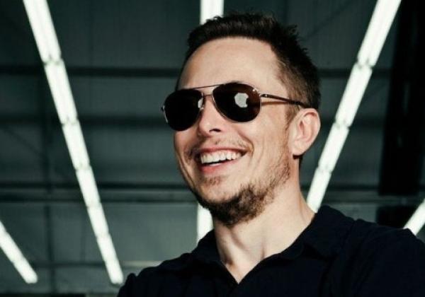 Elon Musk Siap Mundur setelah Menemukan Orang Bodoh yang Mau Posisinya