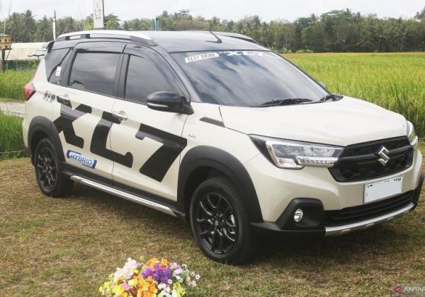 Suzuki XL7 Hybrid Mobil Penumpang Paling Laris Bulan Ini
