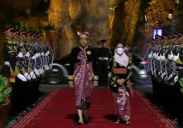 Jokowi dan Iriana Pakai Baju Adat Bali di Acara Jamuan Makan Malam KTT G20 di Bali