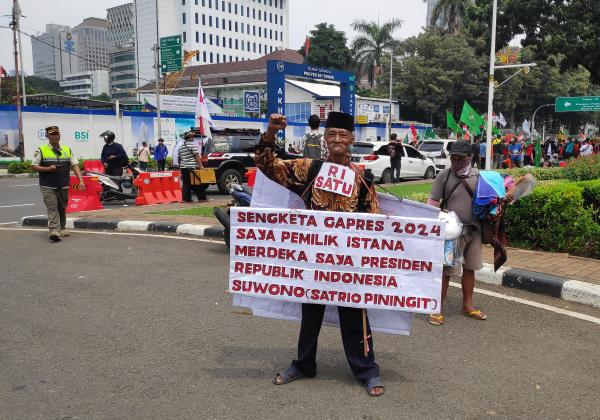  Di Tengah Ribuan Massa Buruh Gelar Aksi Mayday, Satrio Piningit Pemilik Istana Merdeka Tampil dan Ingin Panggil 3 Presiden Sekali