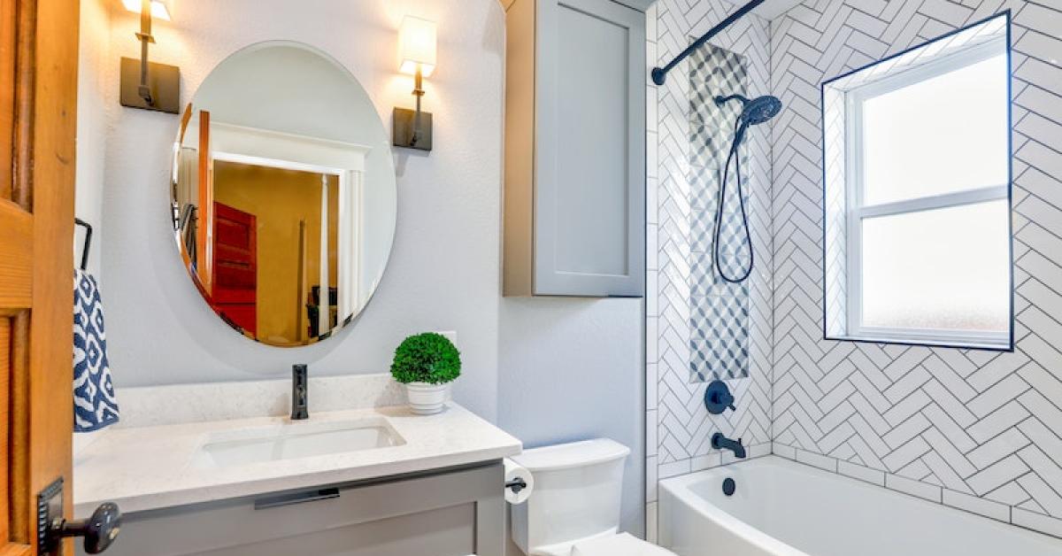 8 Tips Menghilangkan Bau Apek di Kamar Mandi, Ampuh dan Dijamin Wangi