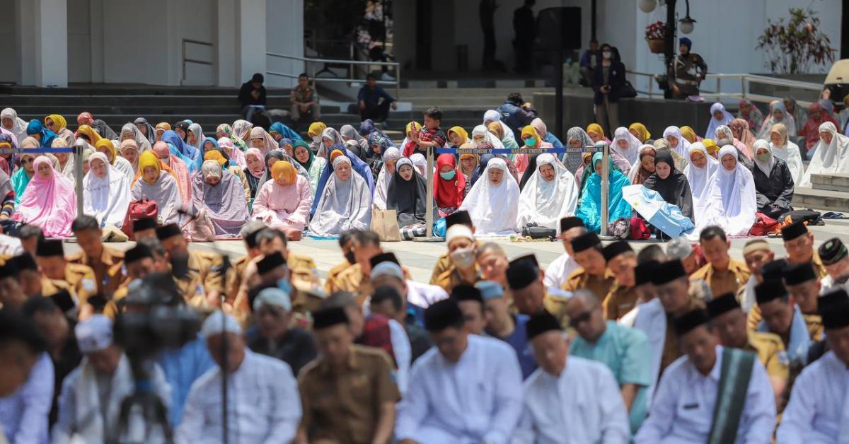 Pemkot Bandung Gelar Shalat Istisqo