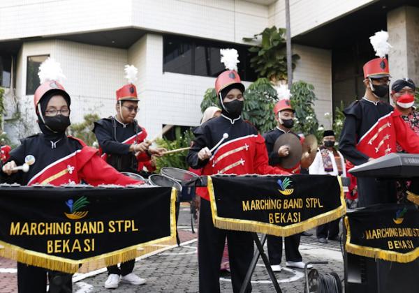 Kemensos Meriahkan HUT RI ke 77 Diiringi Marching Band Disabilitas