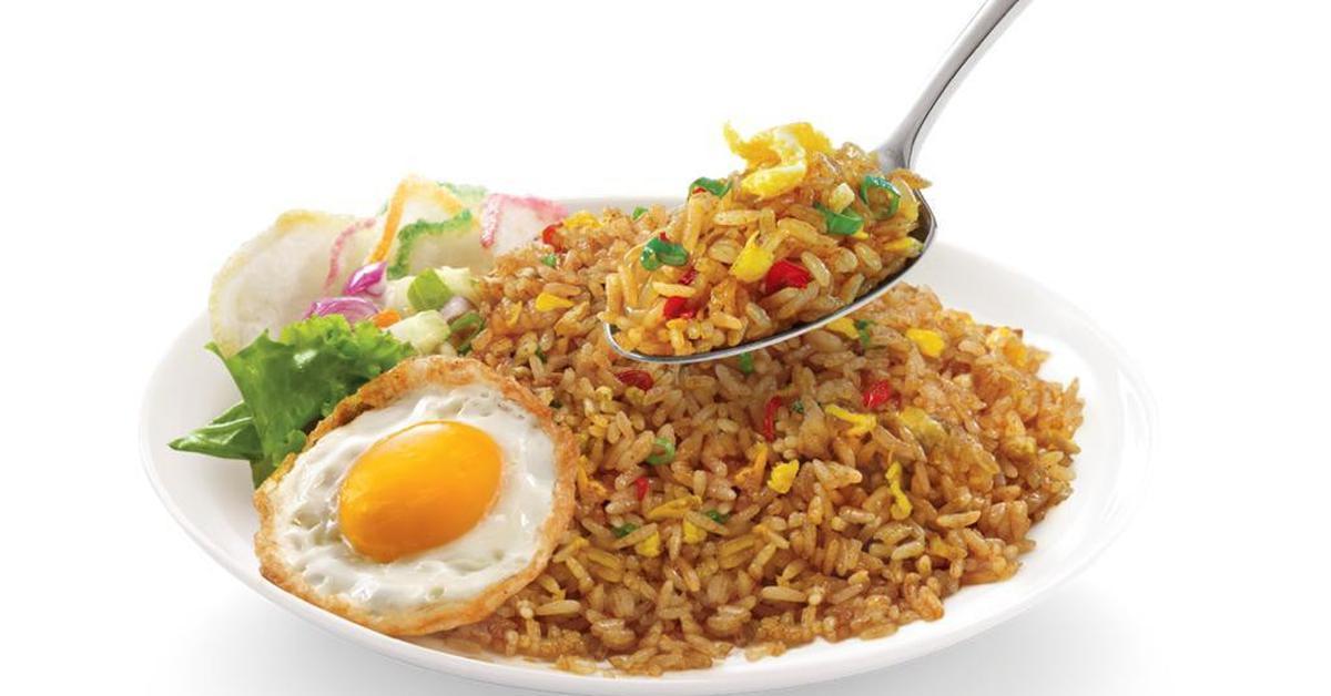 Tak Perlu Khawatir Kulkas Kosong, Ini Resep Nasi Goreng Kampung Favorit dengan 3 Bahan Saja