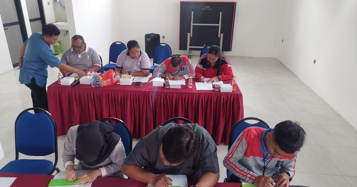Tingkatkan Layanan Berbasis HAM, Petugas Lapas Kelas IIA Bekasi Pelatihan Baca dan Tulis Huruf Braille