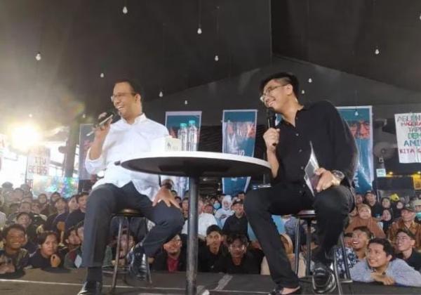 Jika Jadi Presiden, Anies Janjikan Bangun Lapangan Standar FIFA di Perkampungan Maluku