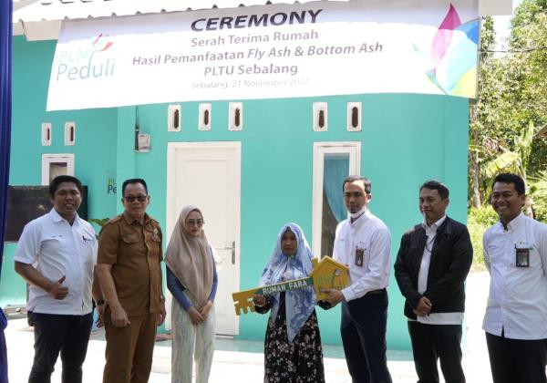 PLN Bangun Rumah Berbahan FABA, Nur’aini Terharu Tak Lagi Menumpang dengan Keluarga