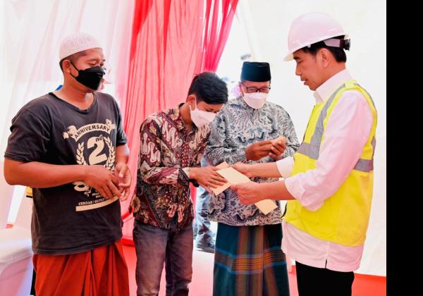 Jokowi Didemo saat Resmikan Tol Semarang-Demak: Nanti Undang Tiga Orang Perwakilan