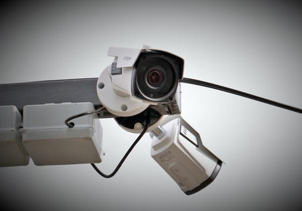 Wow Ada 1.944 CCTV Kota Surabaya Dipasang di 486 RW, Mendukung Keamanan Wilayah Perkampungan 