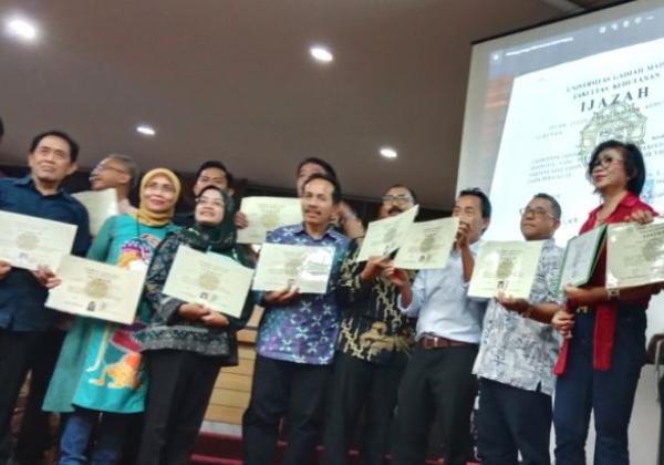 Soal Ijazah, Alumni UGM Tunjukkan 20 Foto Bersama Jokowi saat Kuliah, Wisuda, hingga Mendaki Gunung
