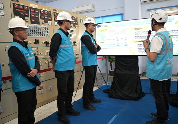 Kunjungi GITET 500 kV Pedan, Dirut PLN Pastikan Kesiapan Sistem Kelistrikan Jawa-Madura-Bali untuk Layani Lebaran